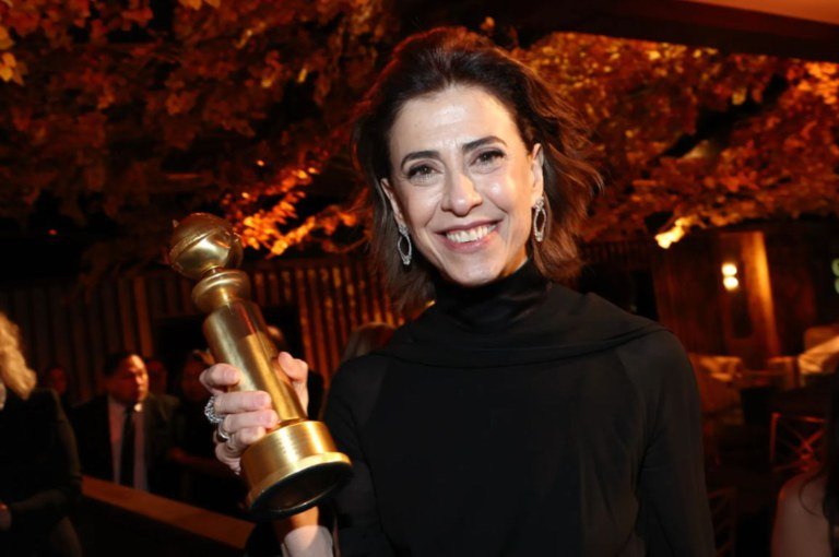 Globo de Ouro: Fernanda Torres!